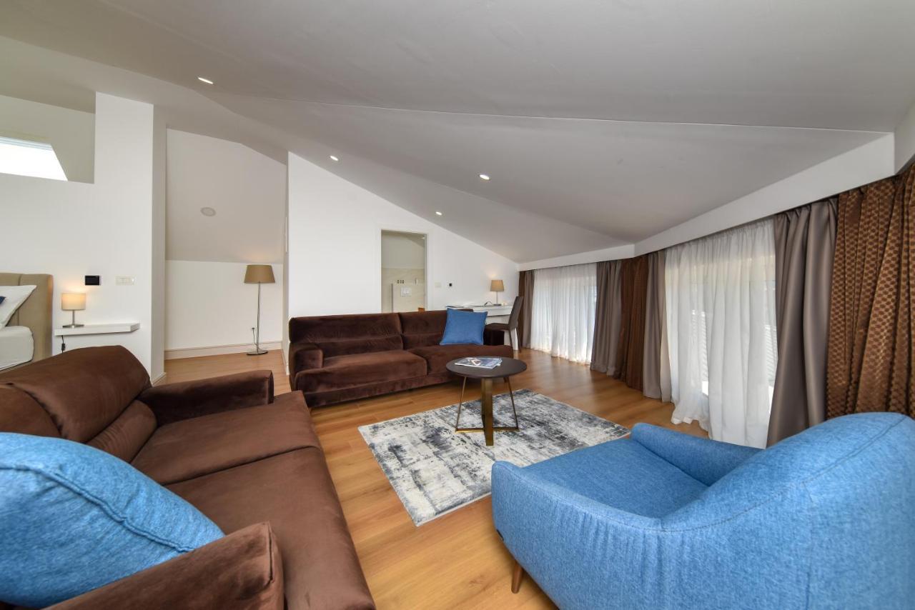 Ferienwohnung Novem Zadar Exterior foto